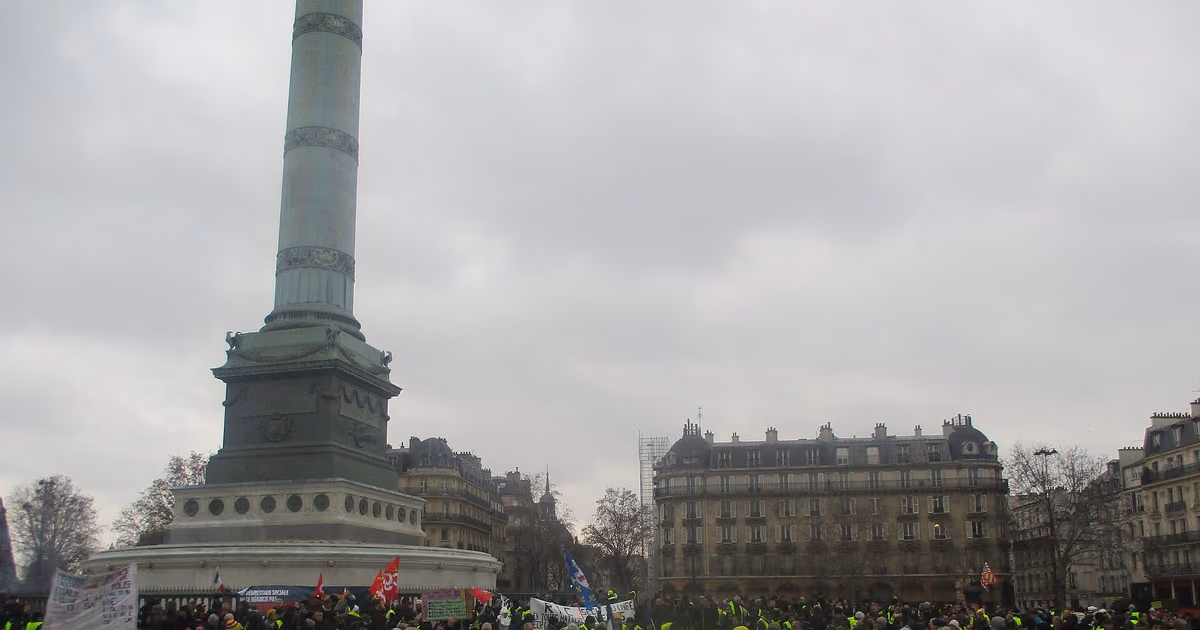 Manifestations du 24 octobre : parcours, interdictions et lycéens à l'Élysée
